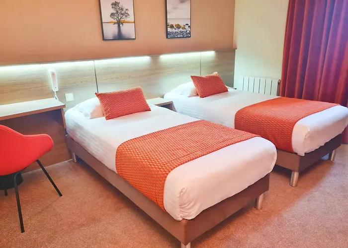 Brit Hotel Du Parc - Fougères